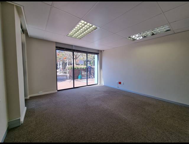 102M² OFFICE RENTED IN CENTURY CITY